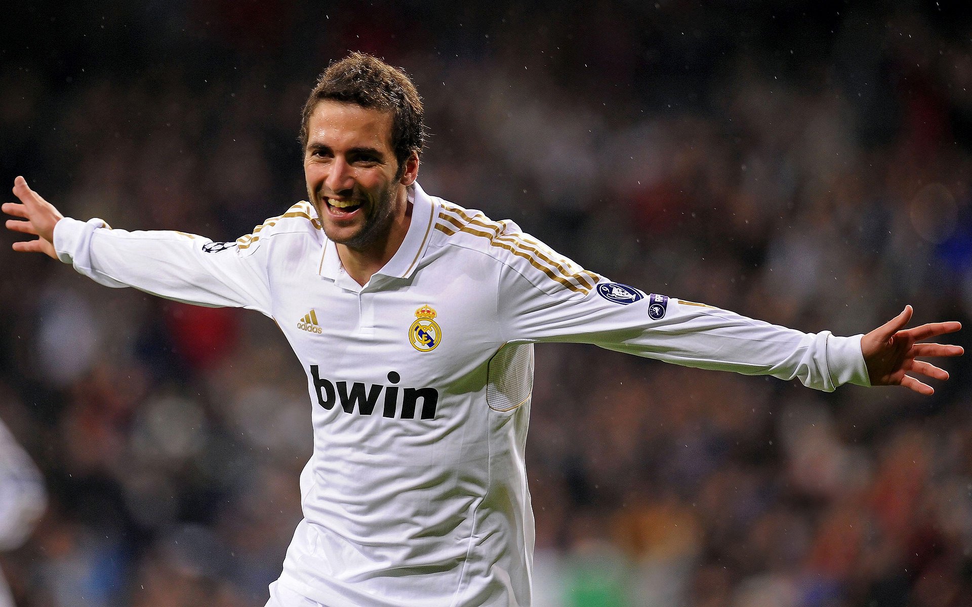 克洛普不断革新战术，带领利物浦追求更高荣誉