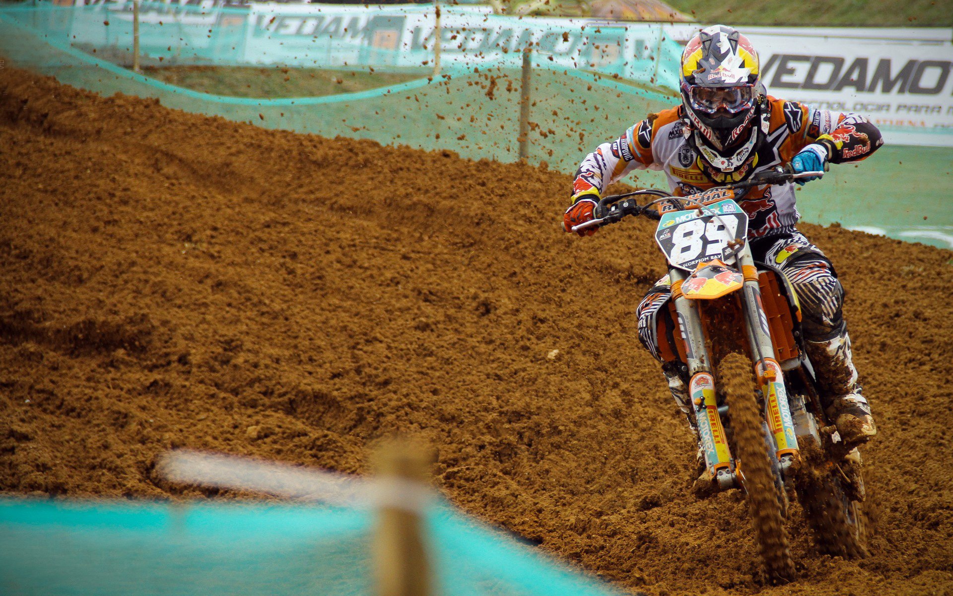 皮特·斯图斯：带领南非羚羊队捍卫荣耀，冲击橄榄球顶级赛事